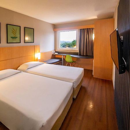 Hus Hotel Dourados Dış mekan fotoğraf
