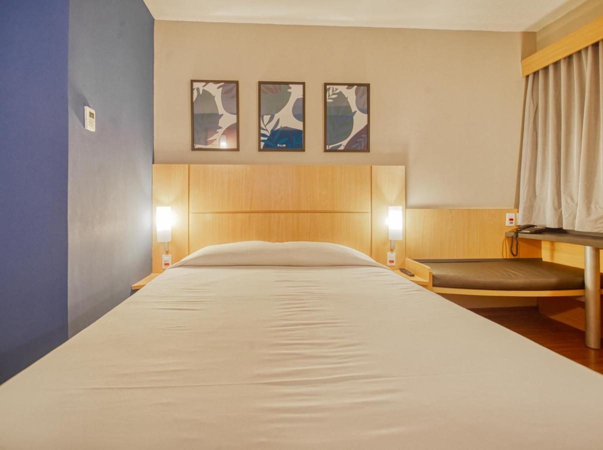 Hus Hotel Dourados Dış mekan fotoğraf