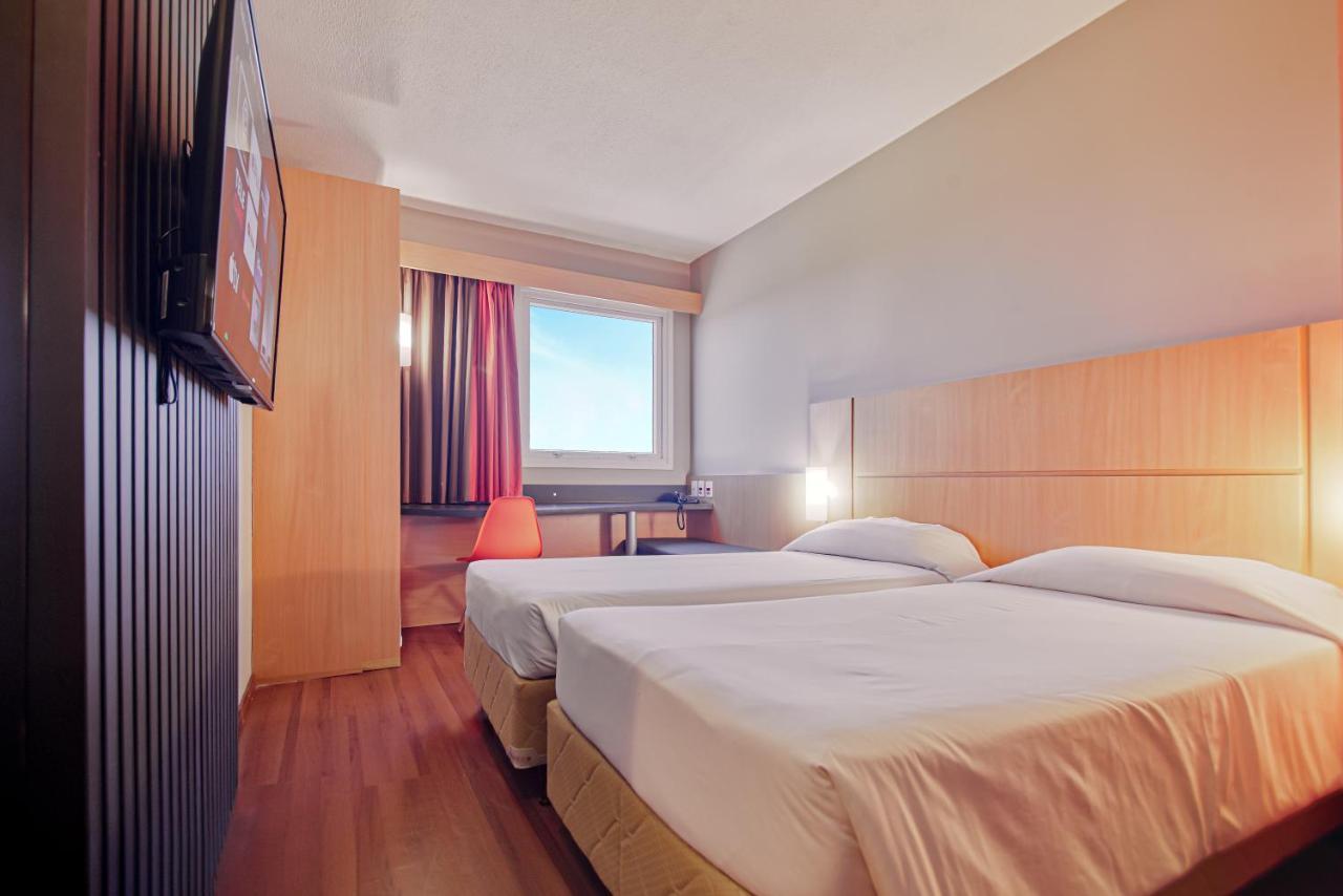 Hus Hotel Dourados Dış mekan fotoğraf