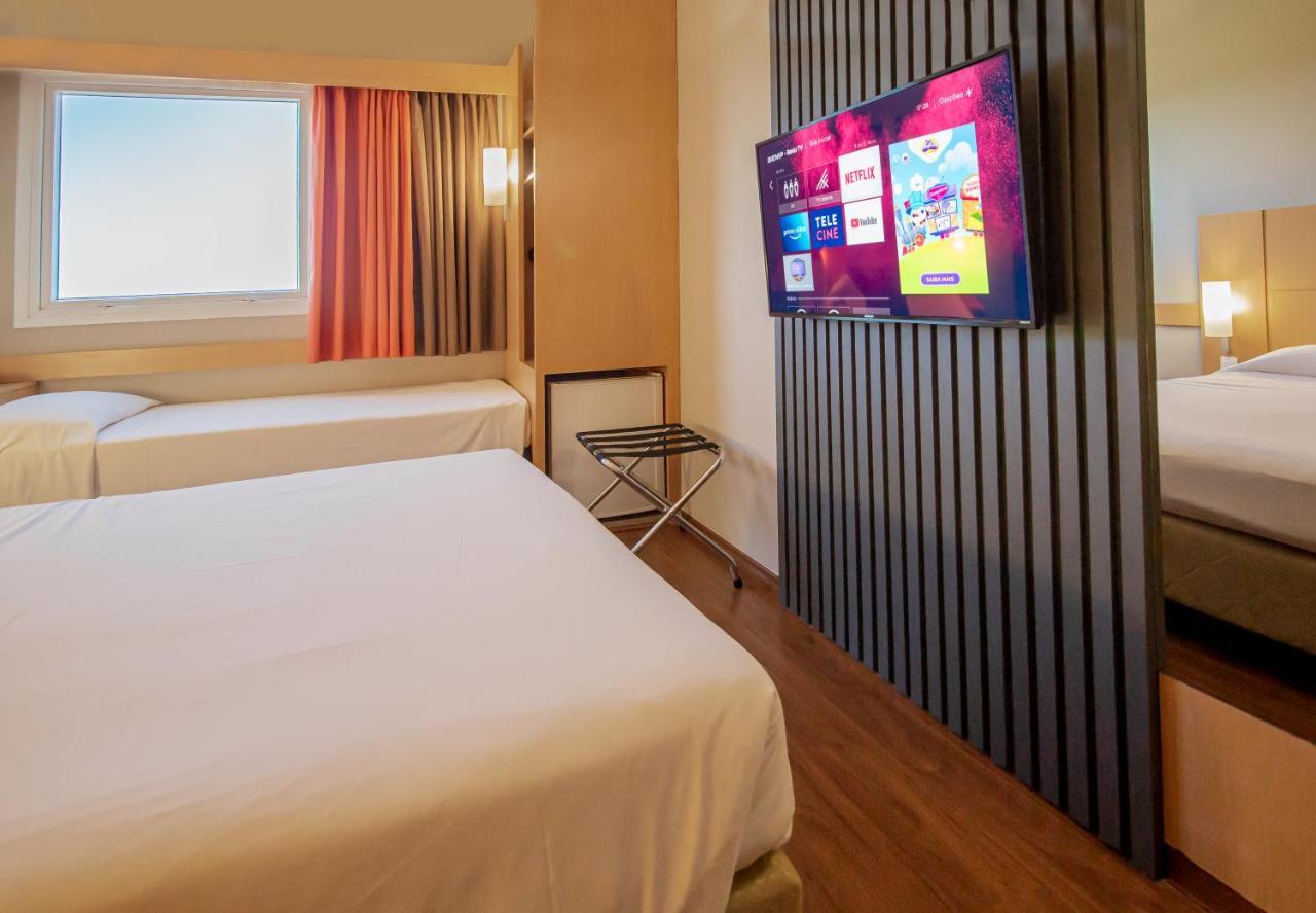 Hus Hotel Dourados Dış mekan fotoğraf