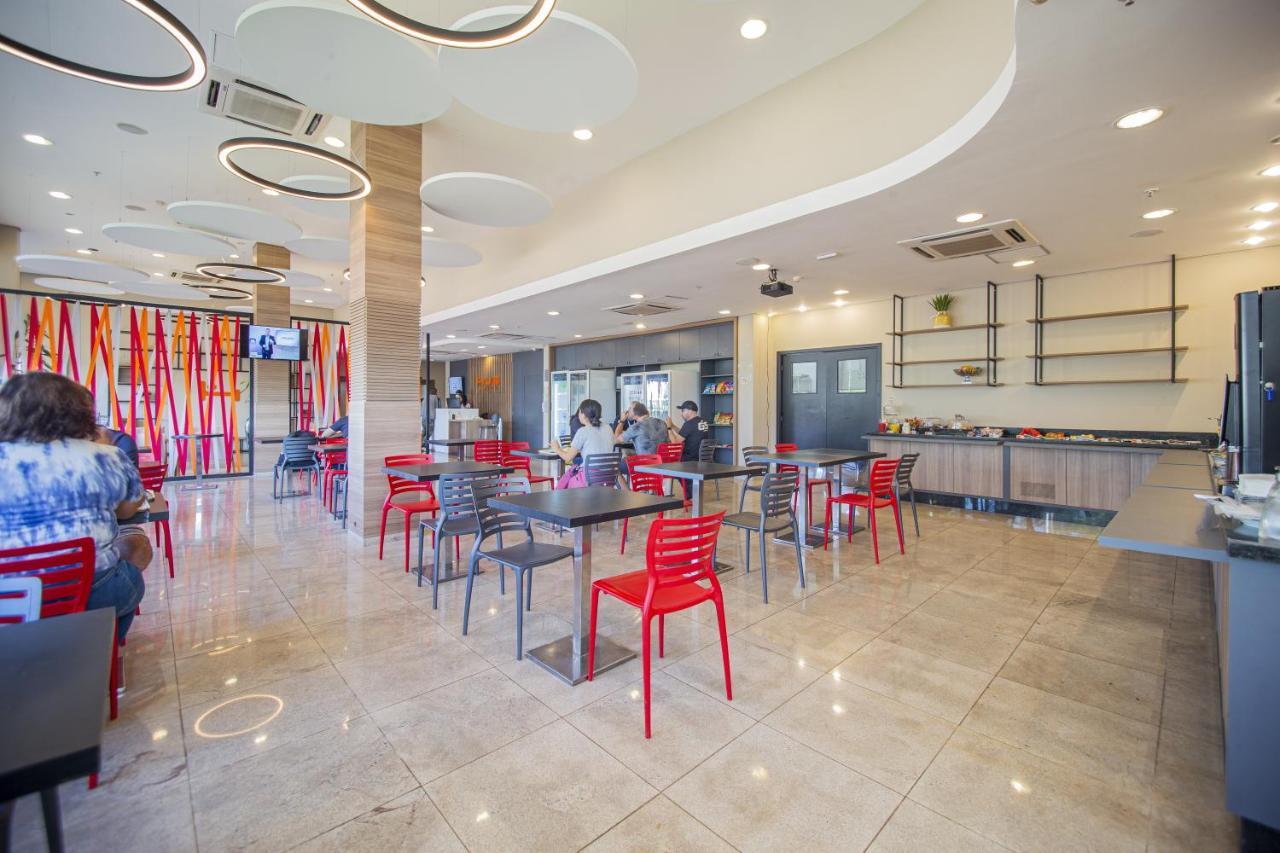 Hus Hotel Dourados Dış mekan fotoğraf