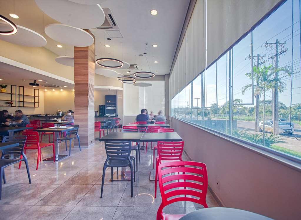 Hus Hotel Dourados Restoran fotoğraf