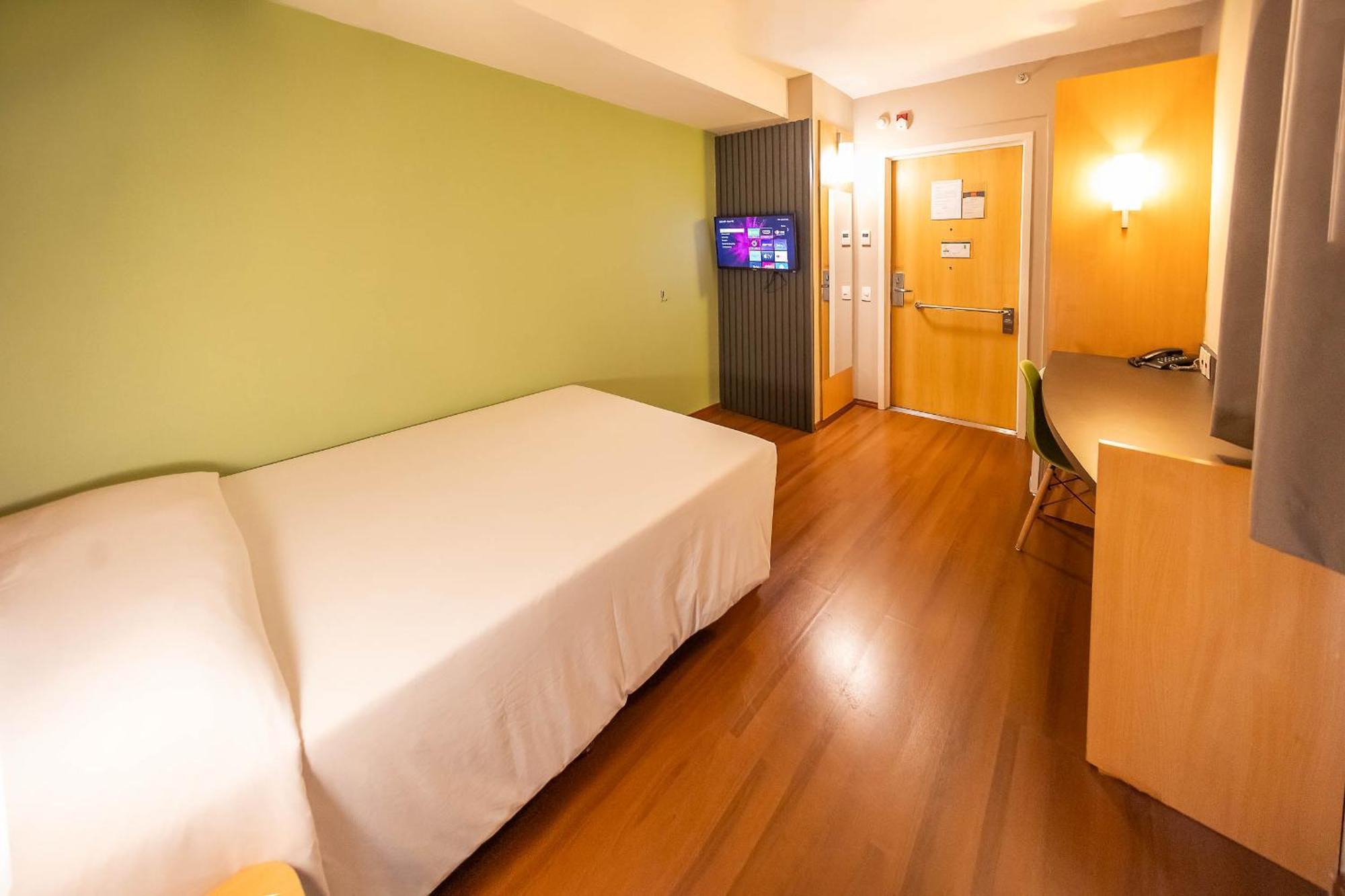 Hus Hotel Dourados Dış mekan fotoğraf