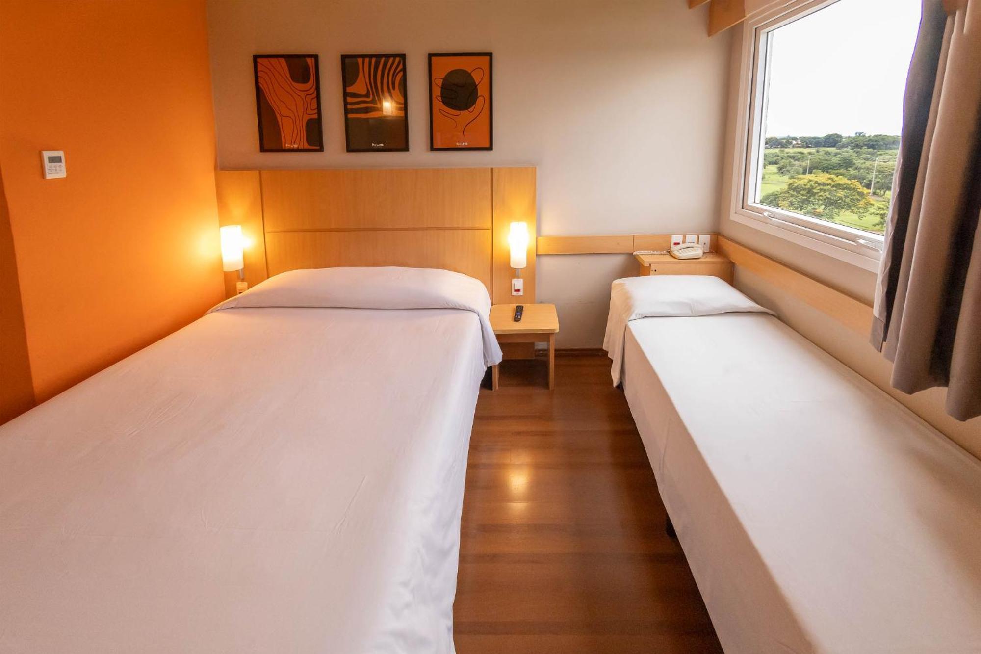 Hus Hotel Dourados Dış mekan fotoğraf