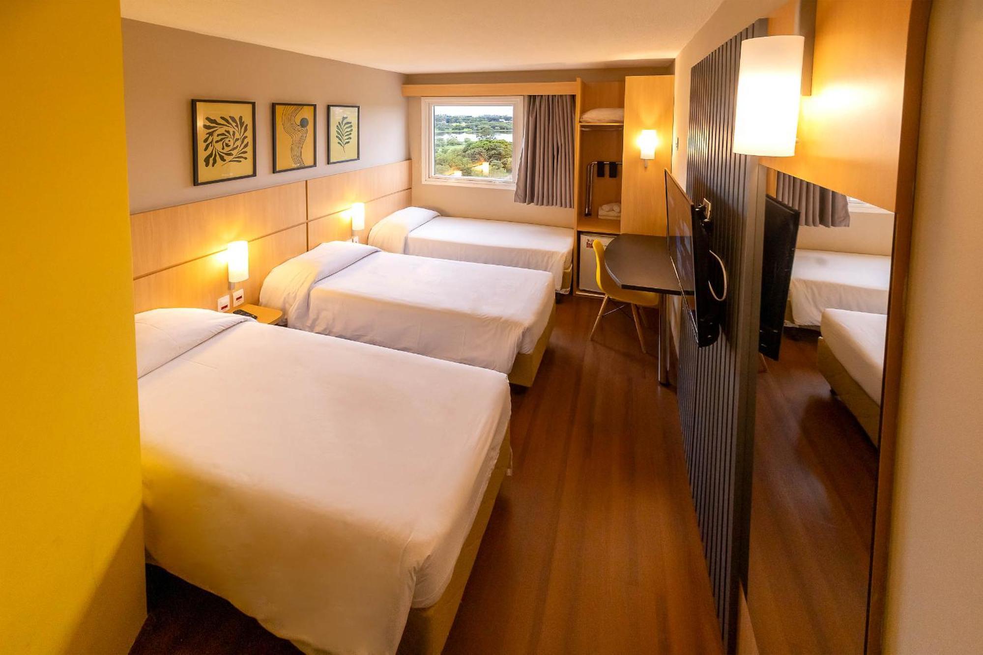 Hus Hotel Dourados Dış mekan fotoğraf