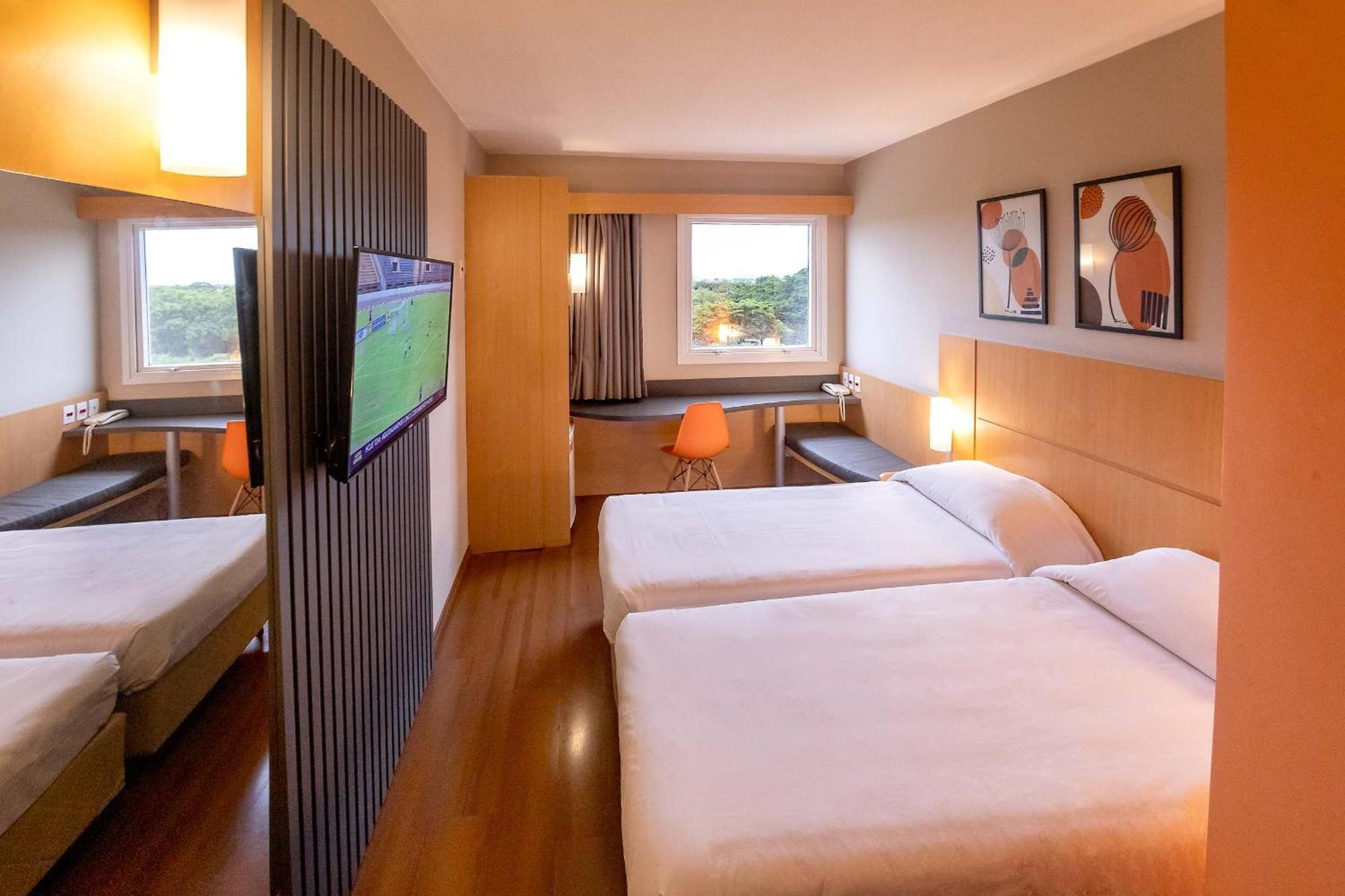 Hus Hotel Dourados Dış mekan fotoğraf